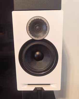 ELAC DEBUT REFERENCE DBR 62