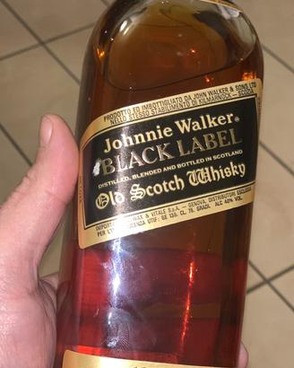 Whisky jonny Wolker Blak label