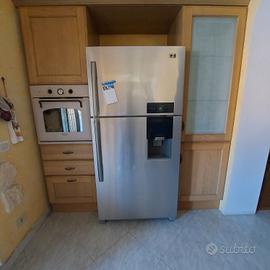 frigorifero-congelatore LG con dispenser acqua