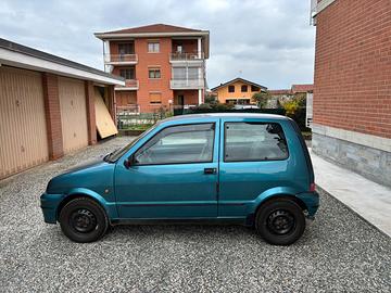 Auto cinquecento