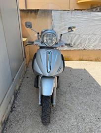 Piaggio Beverly 500