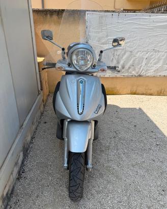 Piaggio Beverly 500