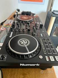 Console Mixtrack pro fx come nuova