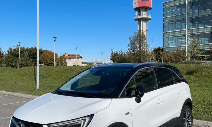 Opel Crossland X 1.2 Automatica Full Optional