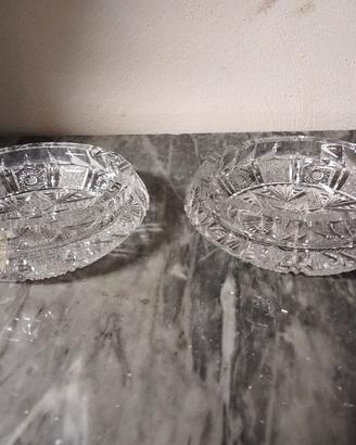 Due posacenere cristallo decorati. 