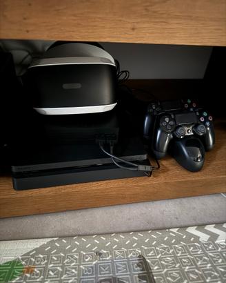 Sony PlayStation 4 1T con VR, camera e  2 DS4
