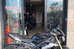 Triumph street triple