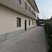 Trilocale ristrutturato con box cantina livraga