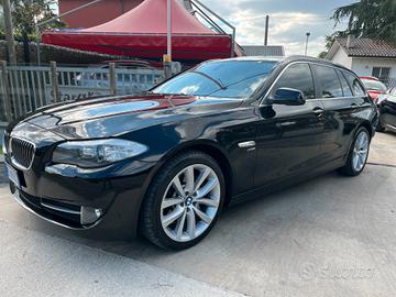 Bmw 525d xDrive Touring Business 218 cv