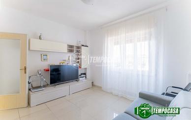 AMPIO 2 LOCALI, TRASORMABILE IN TRILOCALE, IN ZONA