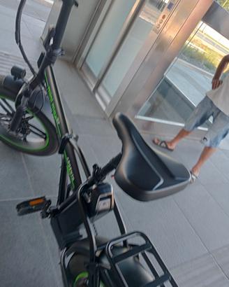 bici pedalata assistita