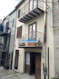 5 VANI PETRALIA SOTTANA PALAZZINA 3 livelli