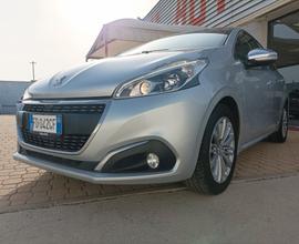 Peugeot 208 - 1.6 HDI 75CV - NEOPATENTATI