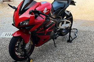 Moto HONDA CBR600rr