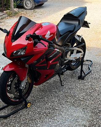 Moto HONDA CBR600rr