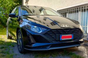 Hyundai i20 Connect Line (2024) Benzina, 29.000 km