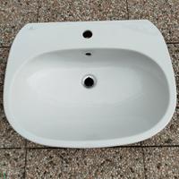 Lavandino completo di rubinetto 