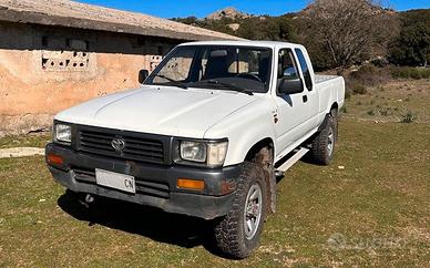 Toyota Hilux 2.4 Diesel 4x4 – Anno 1997