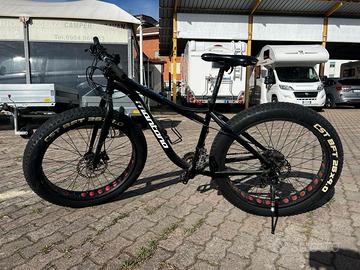FATBIKE MONTANA CON RUOTE 26x4