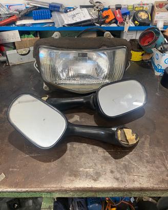 Faro anteriore e Spacchietti CBR 600 F ‘98