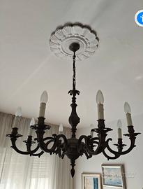 Lampadario a bracci in metallo 