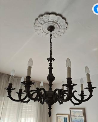 Lampadario a bracci in metallo 