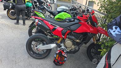 Ducati Hypermotard 698