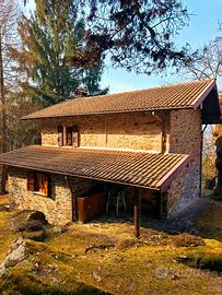 Baita da sogno tra monte e lago a Colico