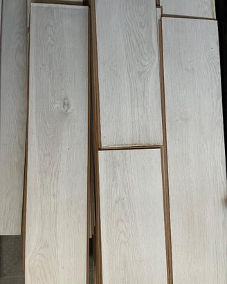 Pavimento SPC effetto legno parquet