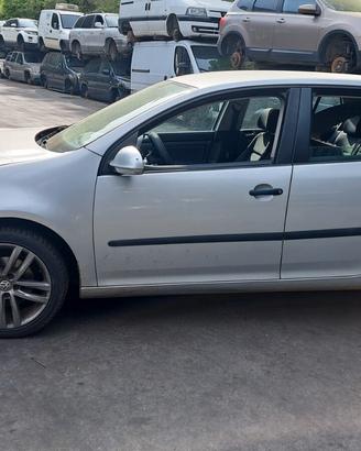 VW GOLF V 2005 SOLO PER RICAMBI