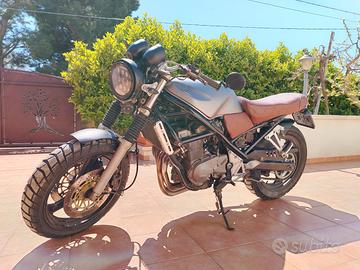 Bandit 400 café racer