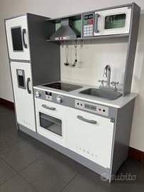 Cucina giocattolo in perfette condizioni