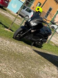 Scooter Xmax 125 2013