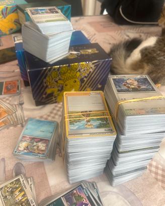 Lotto 500 carte pokemon italiane originali nuove