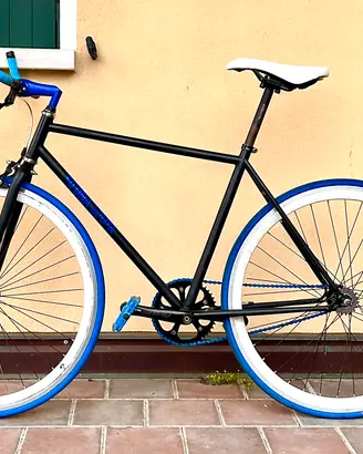 Bici a scatto fisso