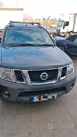 Nissan Navara d40 pick up 2.5 TD yd25 per ricambi 