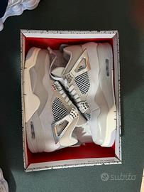 Jordan 4 frozen moments 🧊