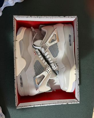 Jordan 4 frozen moments 🧊