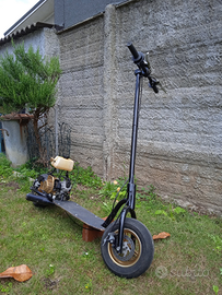 Monopattino artigianale