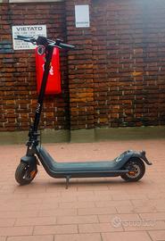 MONOPATTINO ELETTRICO NIU