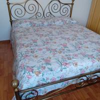 Letto matrimoniale in ottone anticato