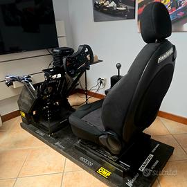 Postazione guida sedile e volante Logitech
