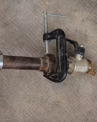 Pompa acqua con motore