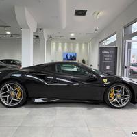 FERRARI - F8 - Tributo