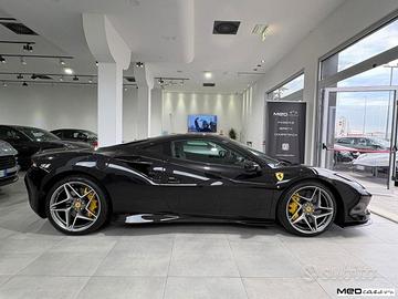 FERRARI - F8 - Tributo