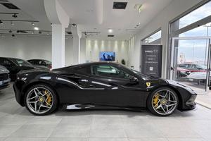 FERRARI - F8 - Tributo