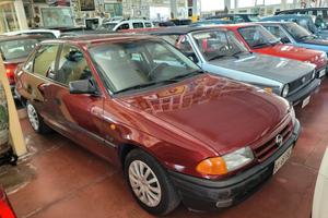 Opel Astra 1.4i cat 4 porte GLS