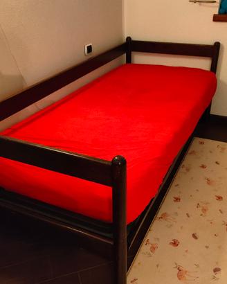 struttura letto o divano singolo