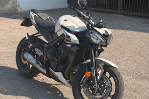 Triumph Street Triple 765 A2 (48cv)
