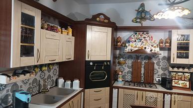 Cucina stile classico angolare